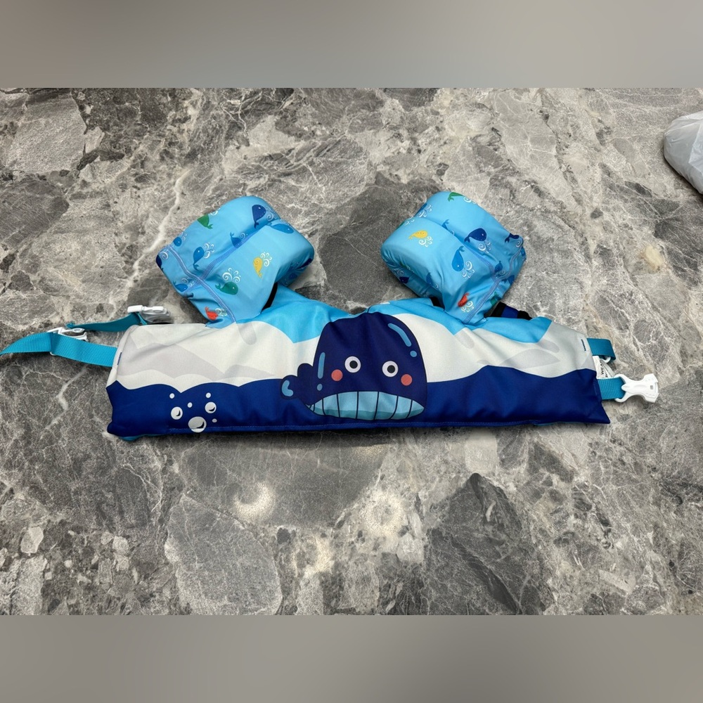 Toddler Puddle Jumper Swim Float Whale Design - Blue